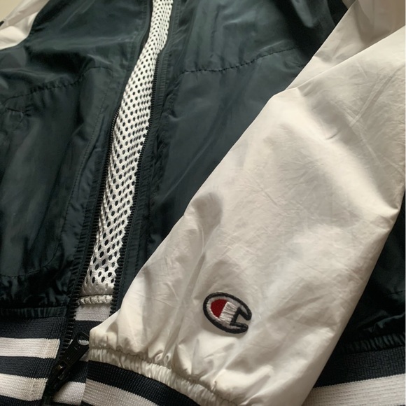 Champion Zip Up Jacket Medium Black&White Good
Condition - Picture 2 of 9